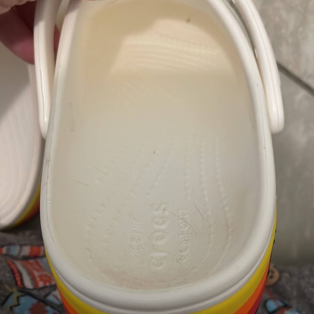 Traded Disney Retro Crocs - Picture 10 of 16